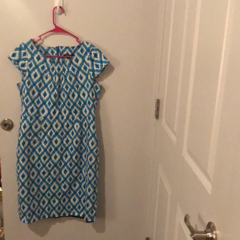 Short blue dress
